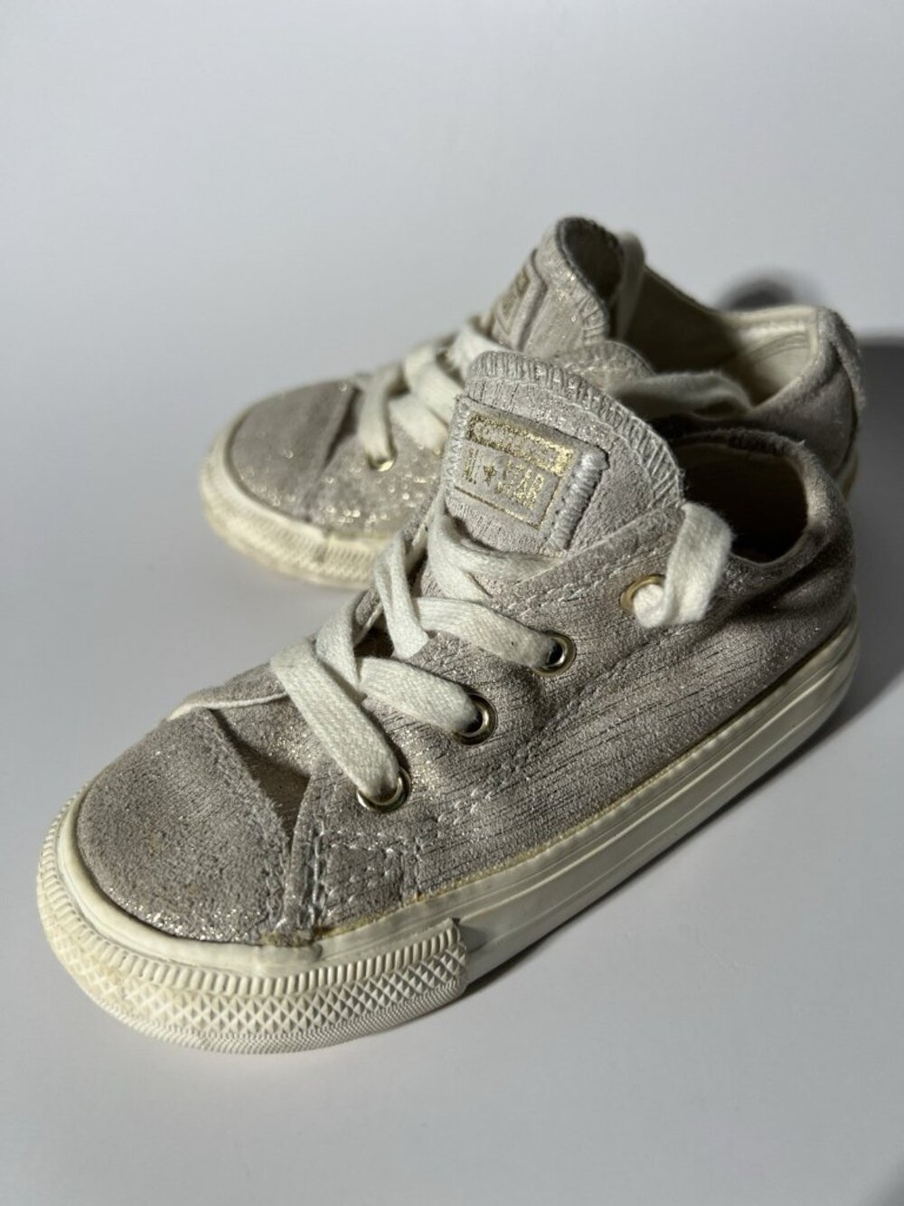 Converse Chuck Taylor All Star Gold Shimmer Suede Toddler Girls Size 8 - Picture 6 of 10